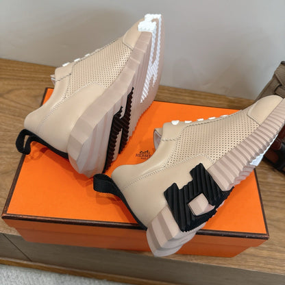 HM 26ss Sneakers Beige Leather 638580