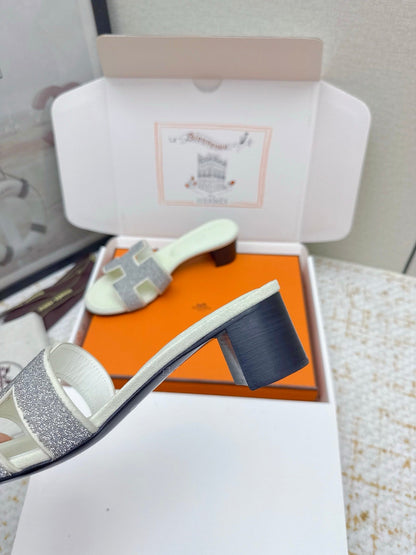 HM 26ss Oran Sandals 50 Cream Gray Rhinestone Cowhide 625269