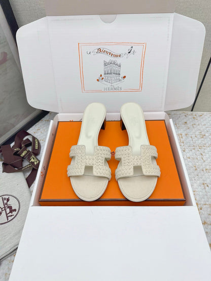 HM 26ss Oran Sandals 50 Cream Suede Sheepskin 625141