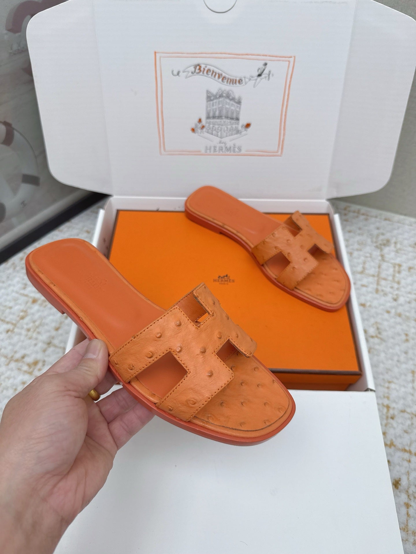 HM 26ss Oran Sandals Orange Ostrich Leather 625093