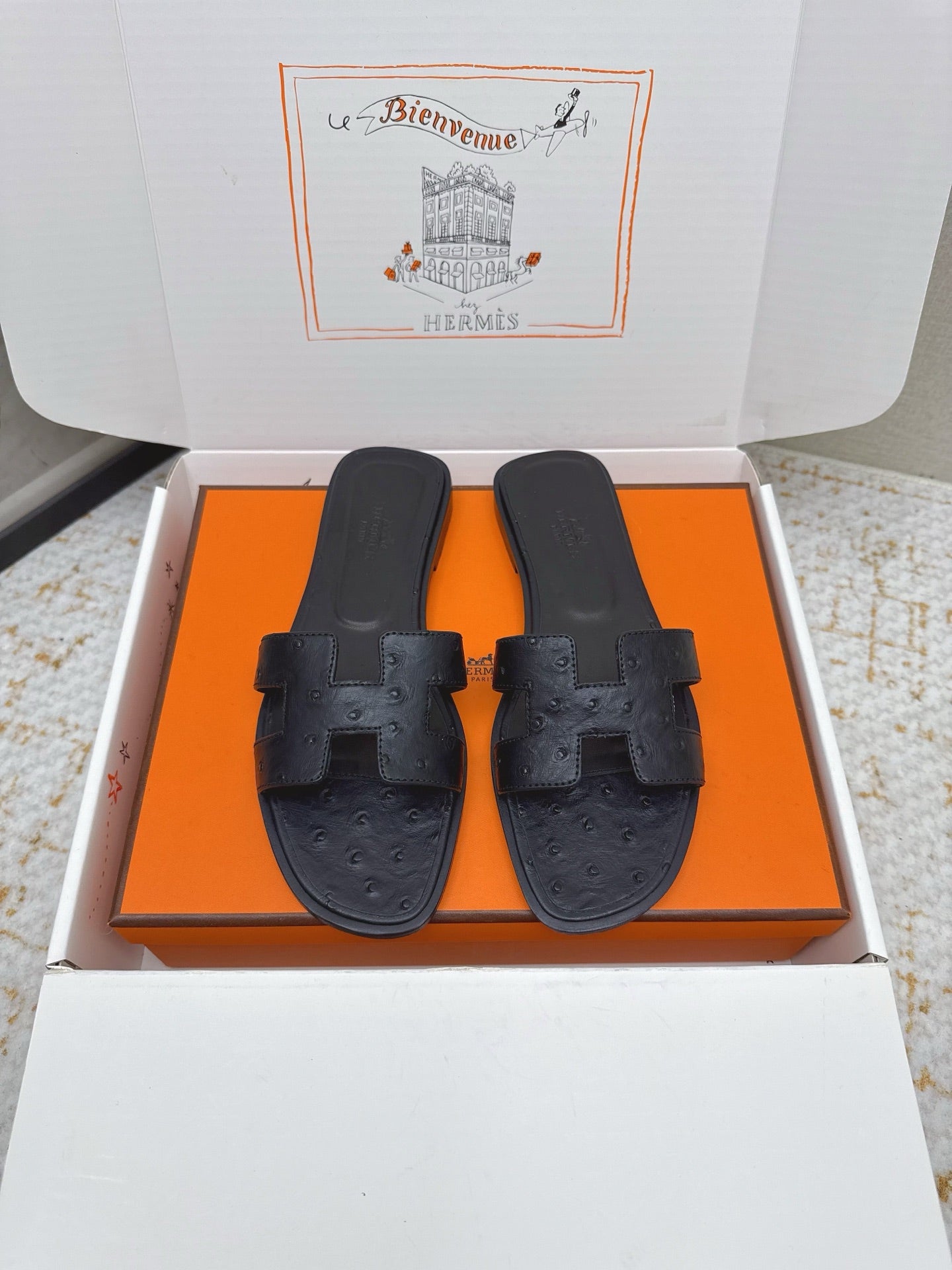 HM 26ss Oran Sandals Ostrich Leather 625092