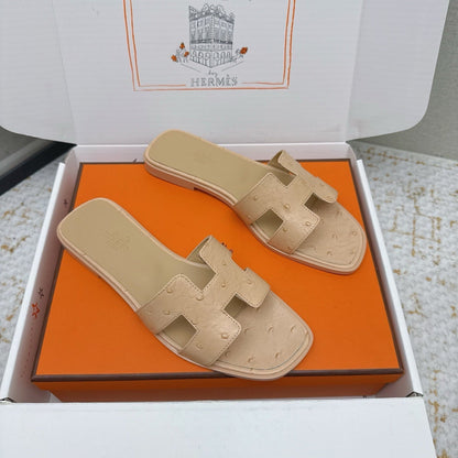 HM 26ss Oran Sandals Beige Ostrich Leather 625096