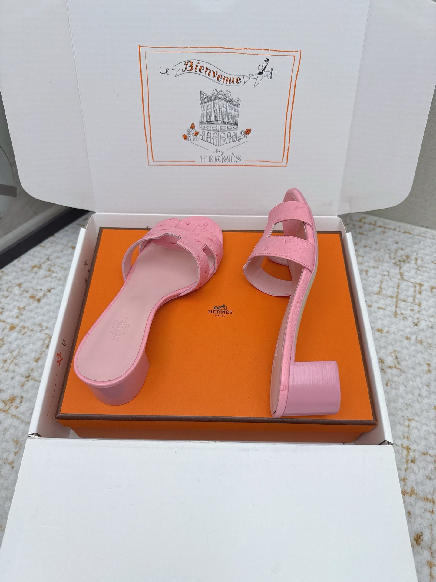 HM 26ss Oran Sandals 50 Pink Ostrich Leather 625123
