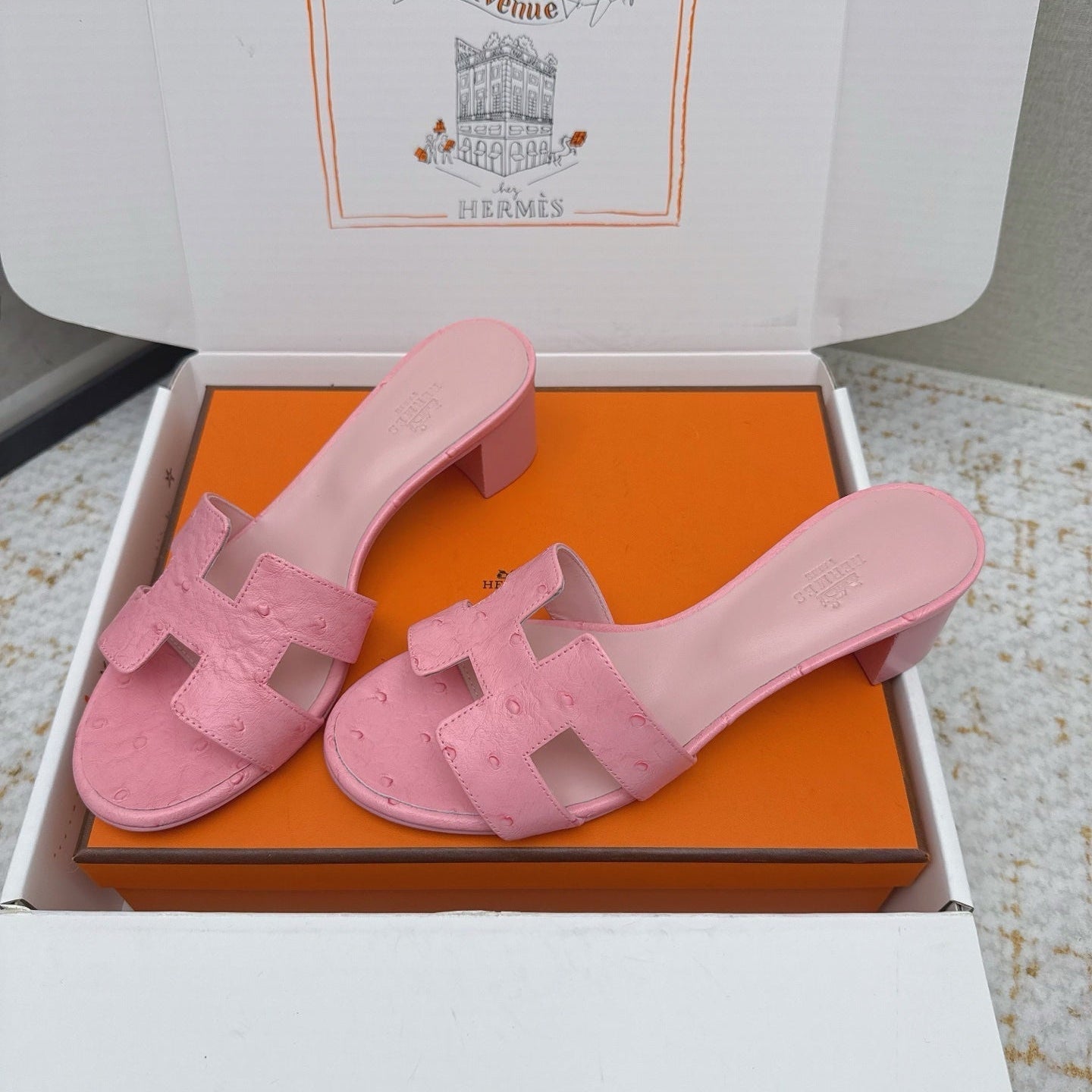 HM 26ss Oran Sandals 50 Pink Ostrich Leather 625123