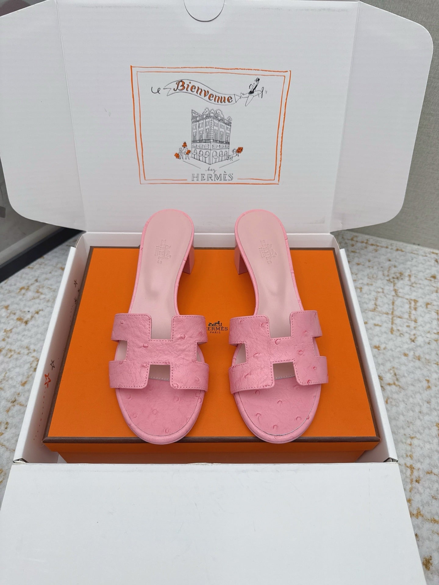 HM 26ss Oran Sandals 50 Pink Ostrich Leather 625123