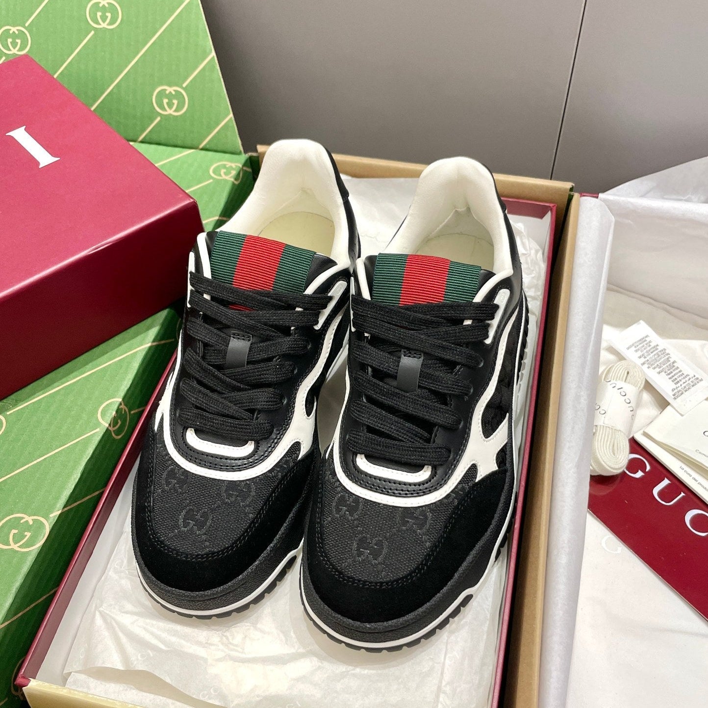 GG 26 Sneaker Black Red Green Cowhide 632872