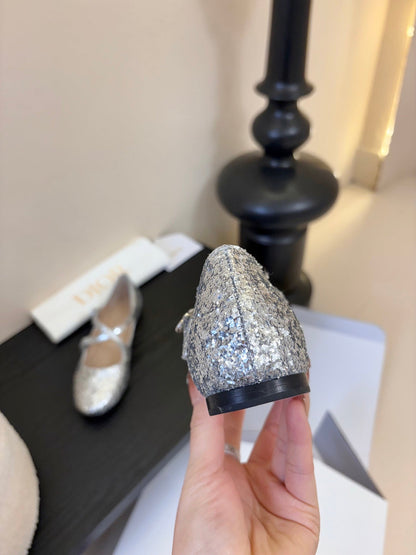CD 26 Mary Jane Sliver Glitter Embroidered Mesh Leather 627346