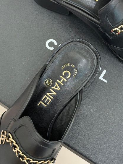 CC 26 Mule Black Calfskin 610015