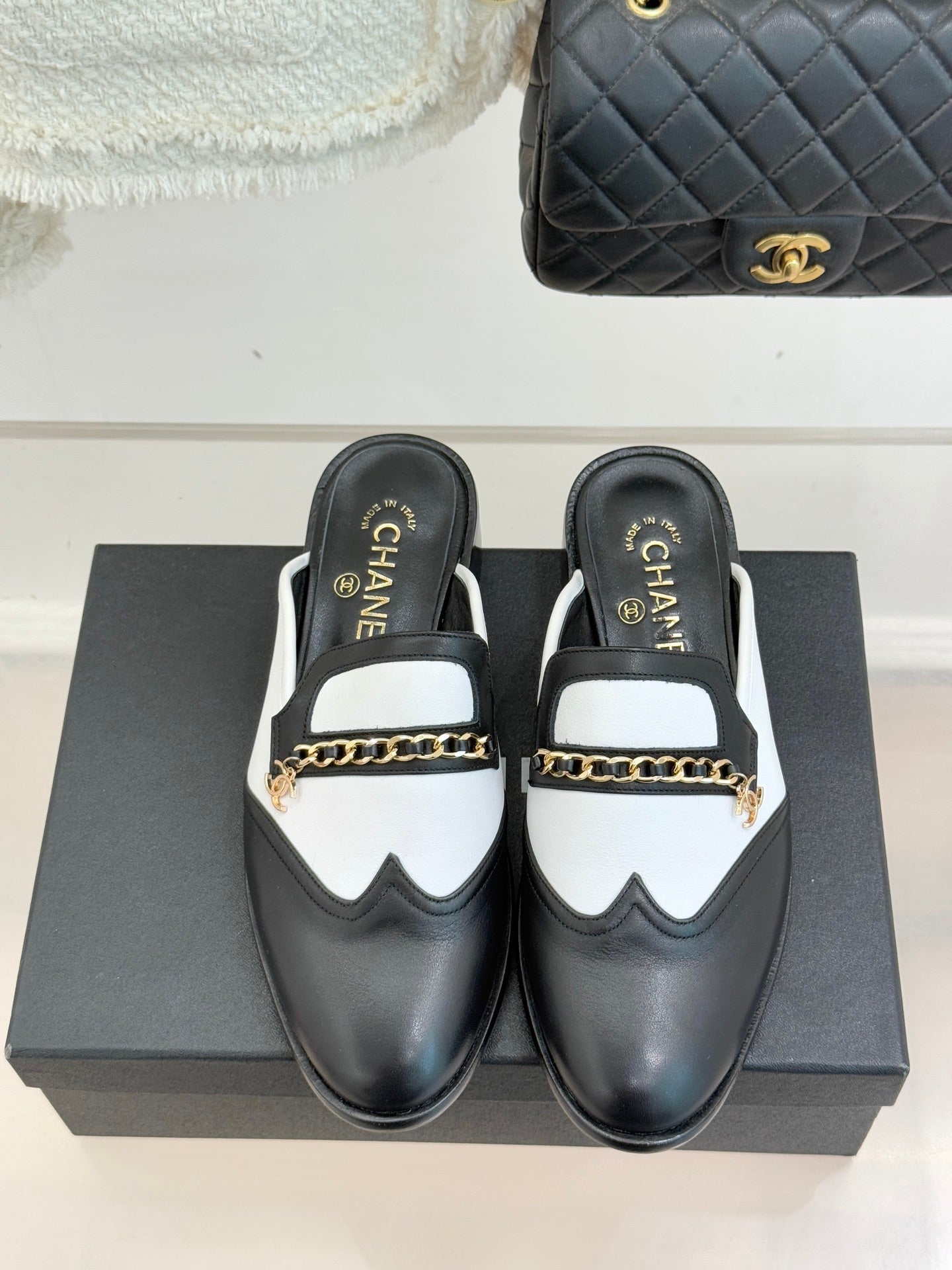CC 26 Mule Black mix White Calfskin 610016