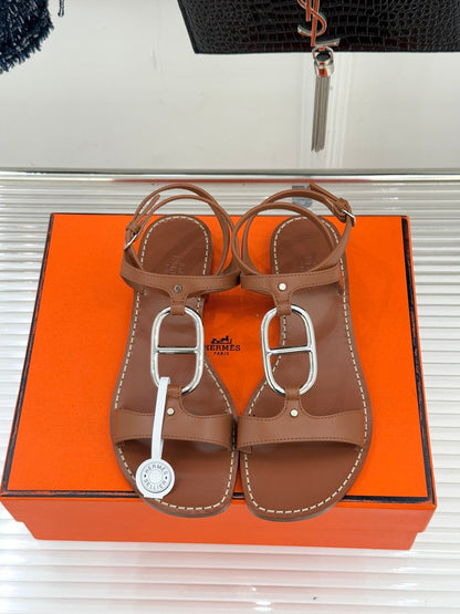 HM 26ss Pig Nose Sandals Brown Sheepskin 642846