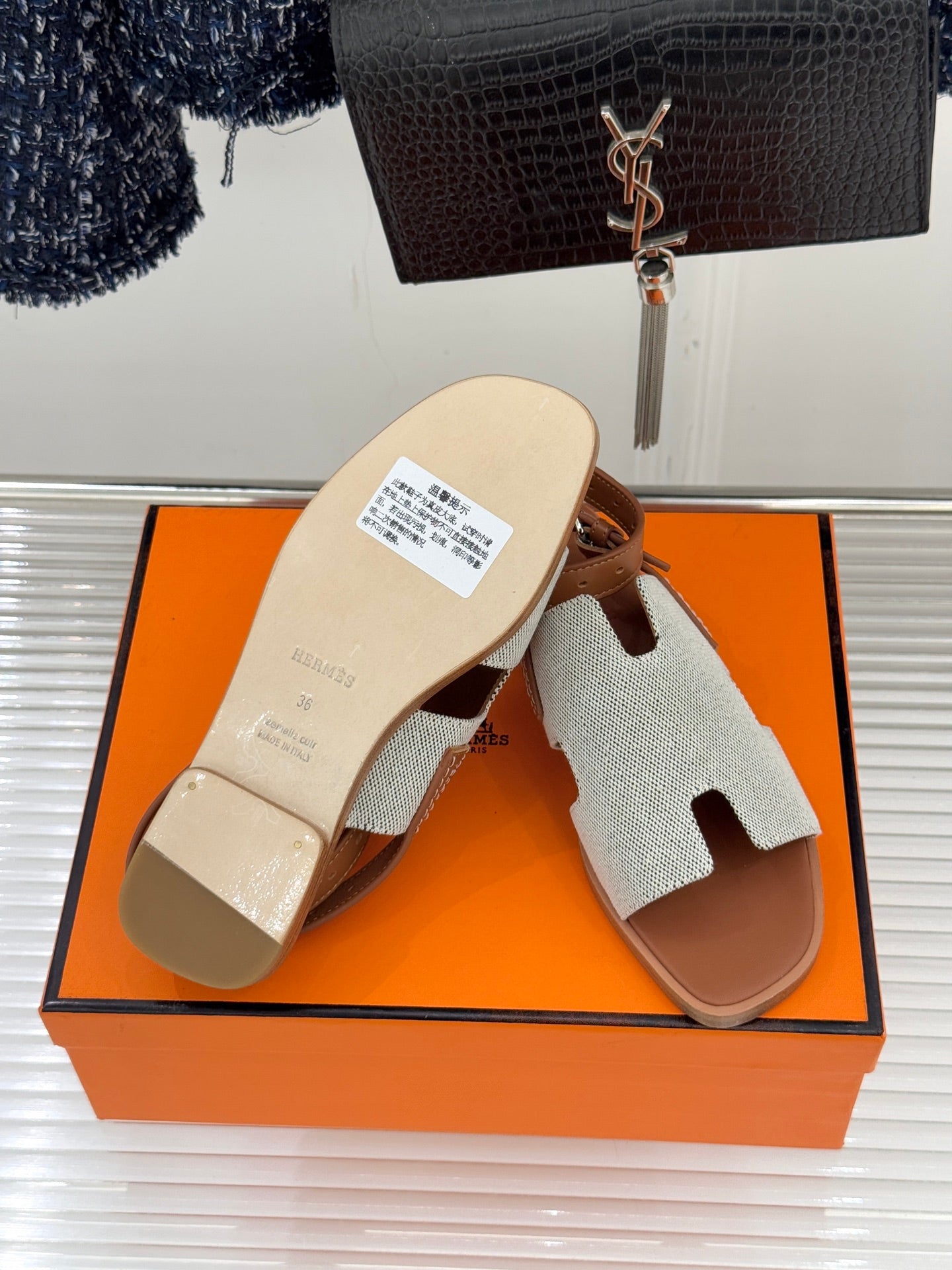 HM 26ss Flat Sandals Brown Beige Canvas Sheepskin 642790