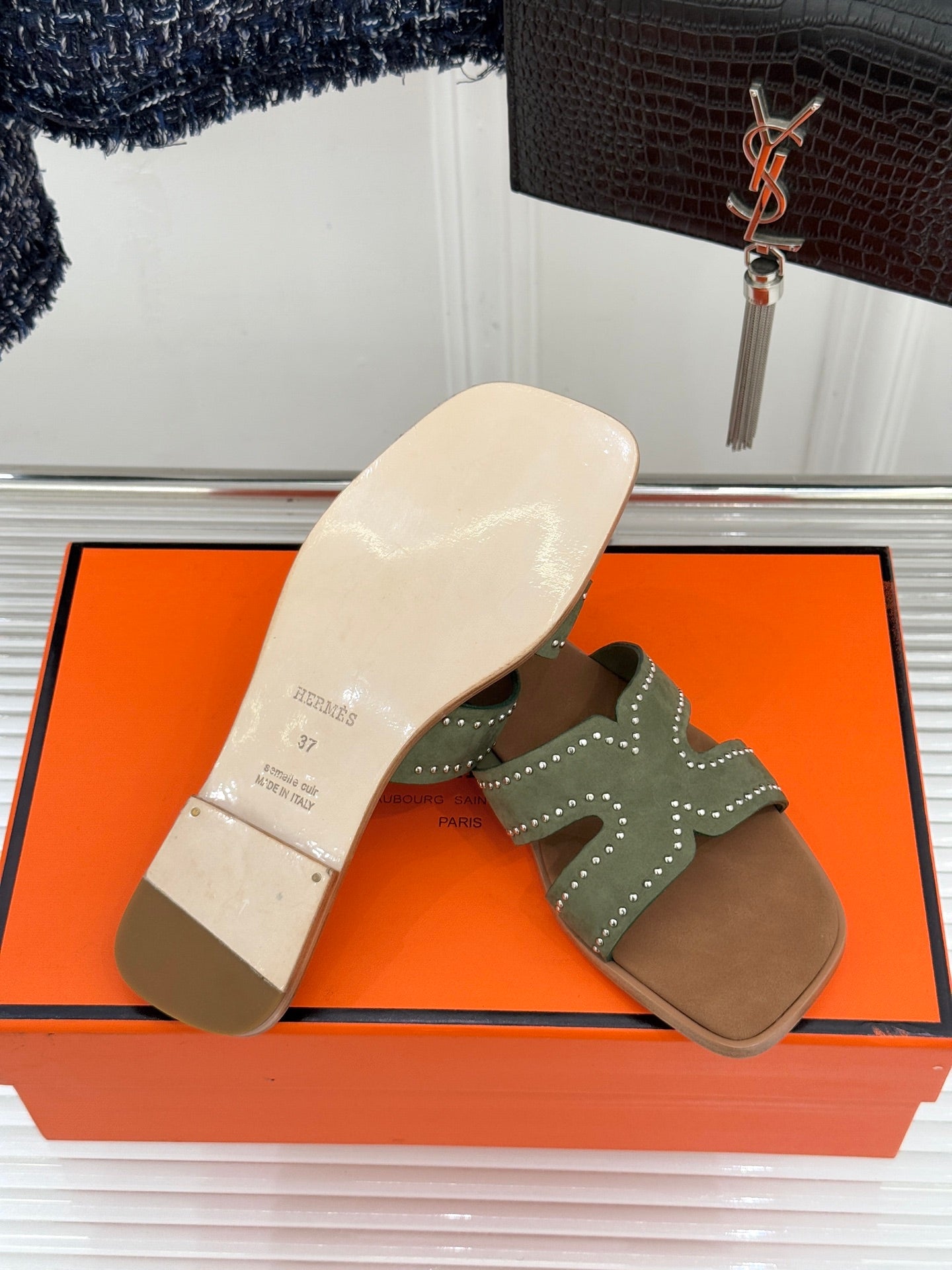 HM 26ss Flat Slippers Brown Green Suede 642829