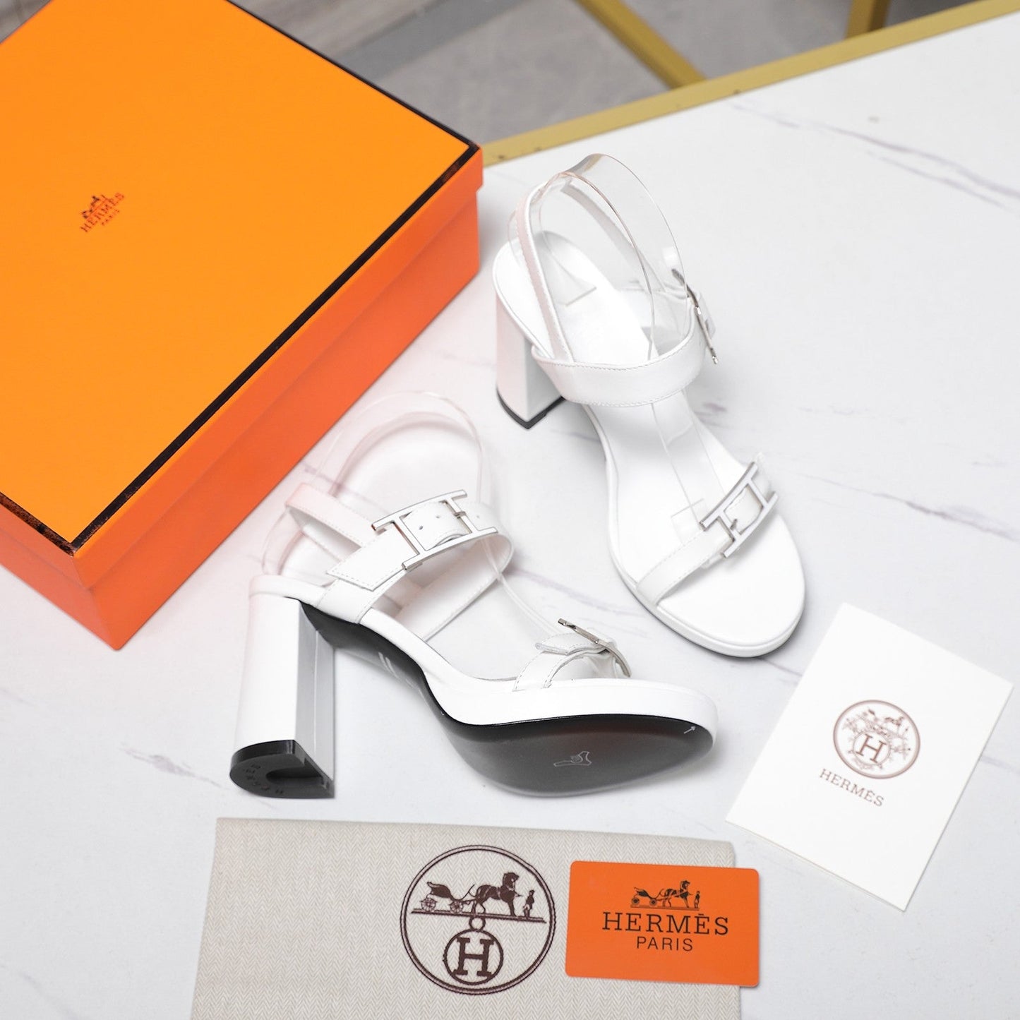 HM 26ss Platform High-Heeled Sandals White Sheepskin 601215