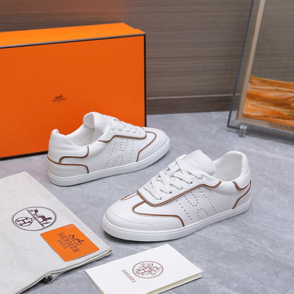 HM 26ss Casual Sneakers White Sheepskin 637715