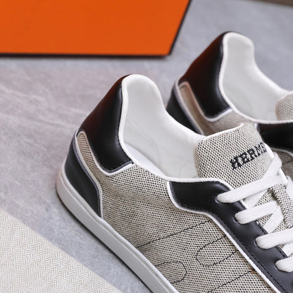 HM 26ss Casual Sneakers Ecru Black Calfskin Canvas 637717