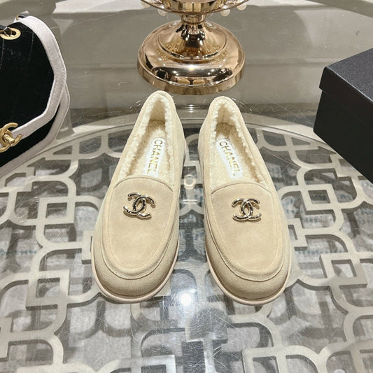 CC 25A Loafer Light Beige Sherpa Suede