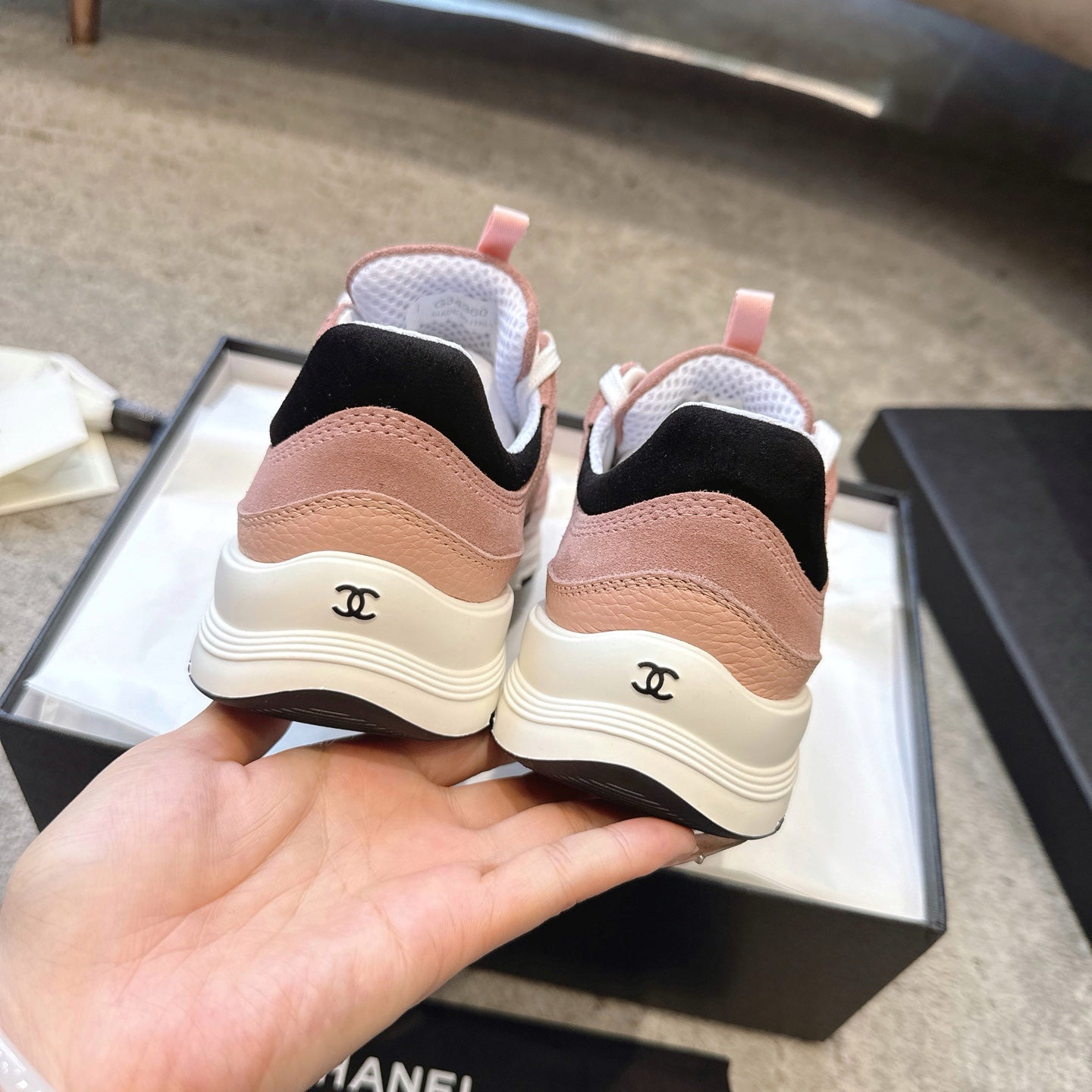 CC 26s Sneaker Light Peach Suede 647436