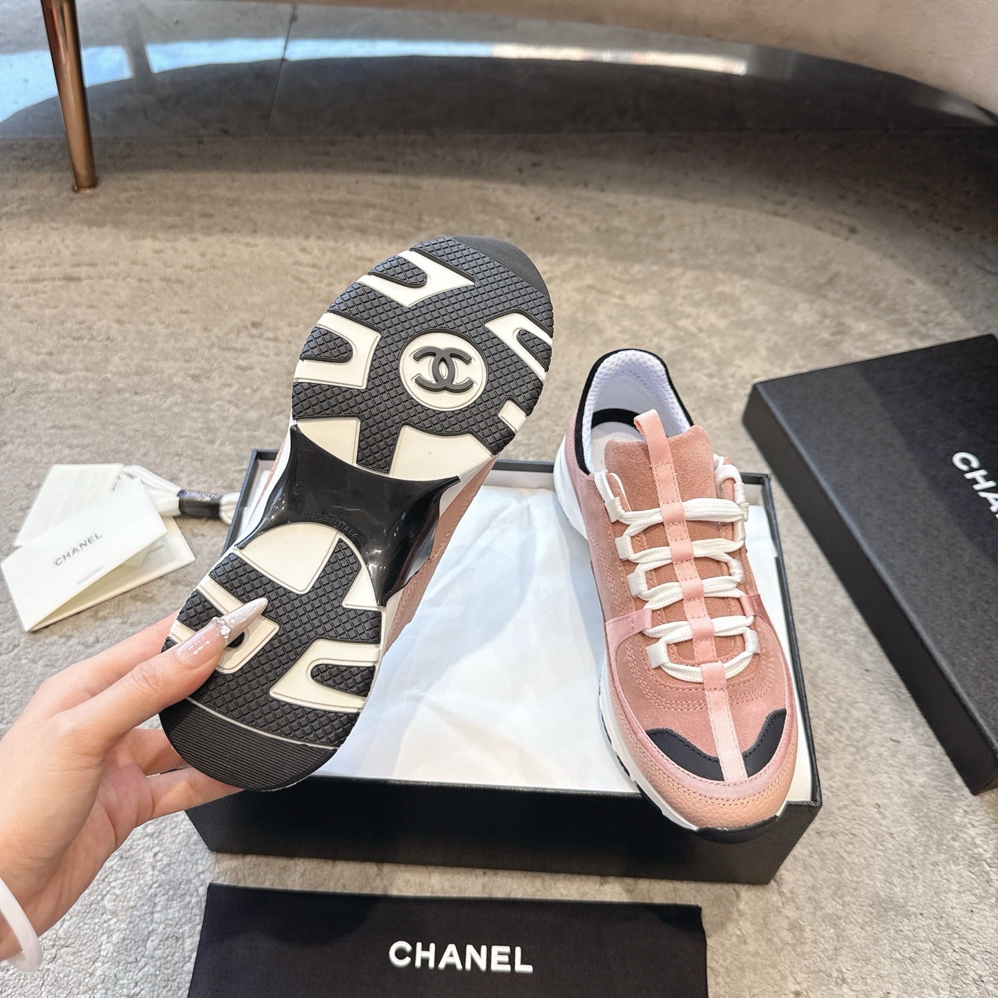 CC 26s Sneaker Light Peach Suede 647436