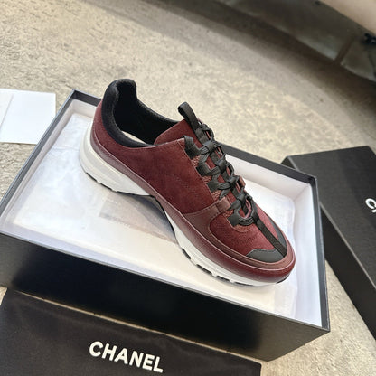 CC 26s Sneaker Burgundy Suede 647431
