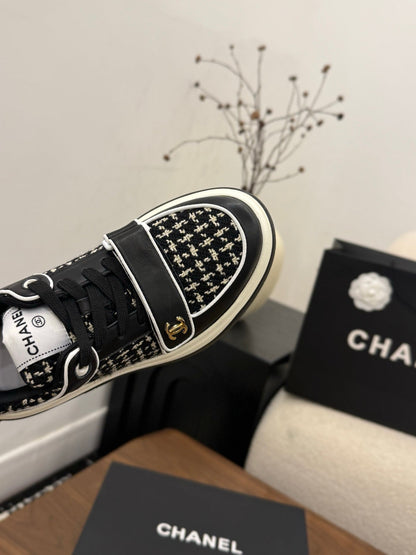 CC 26s Casual Sneaker Black Tweed Leather 183599