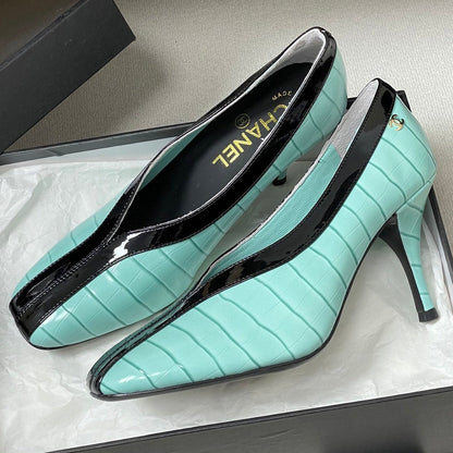 CC 26 Crocodile-embossed Pump Calfskin