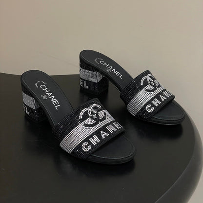 CC 26s  Sandals 70 Black Sheepskin Rhinestones 649513
