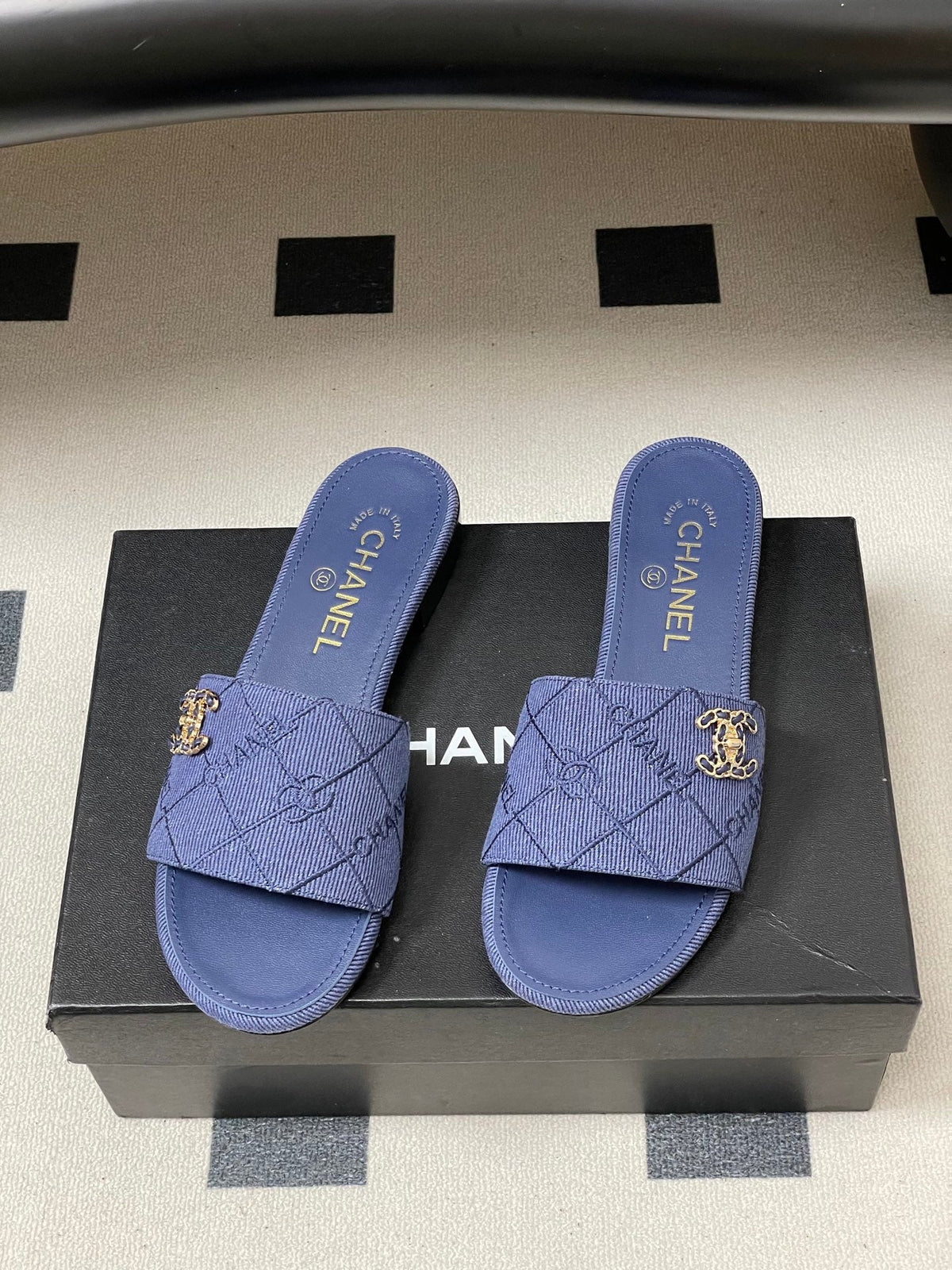 CC 26s Flat Sandals Dark Blue Canvas Sheepskin Double C 649505