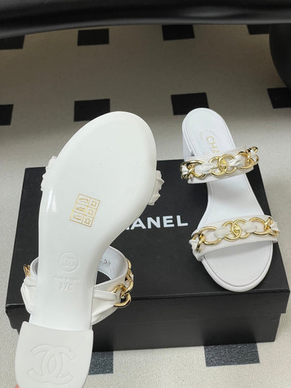 CC 26s Chunky Heels Sandals 55 White Sheepskin 649470