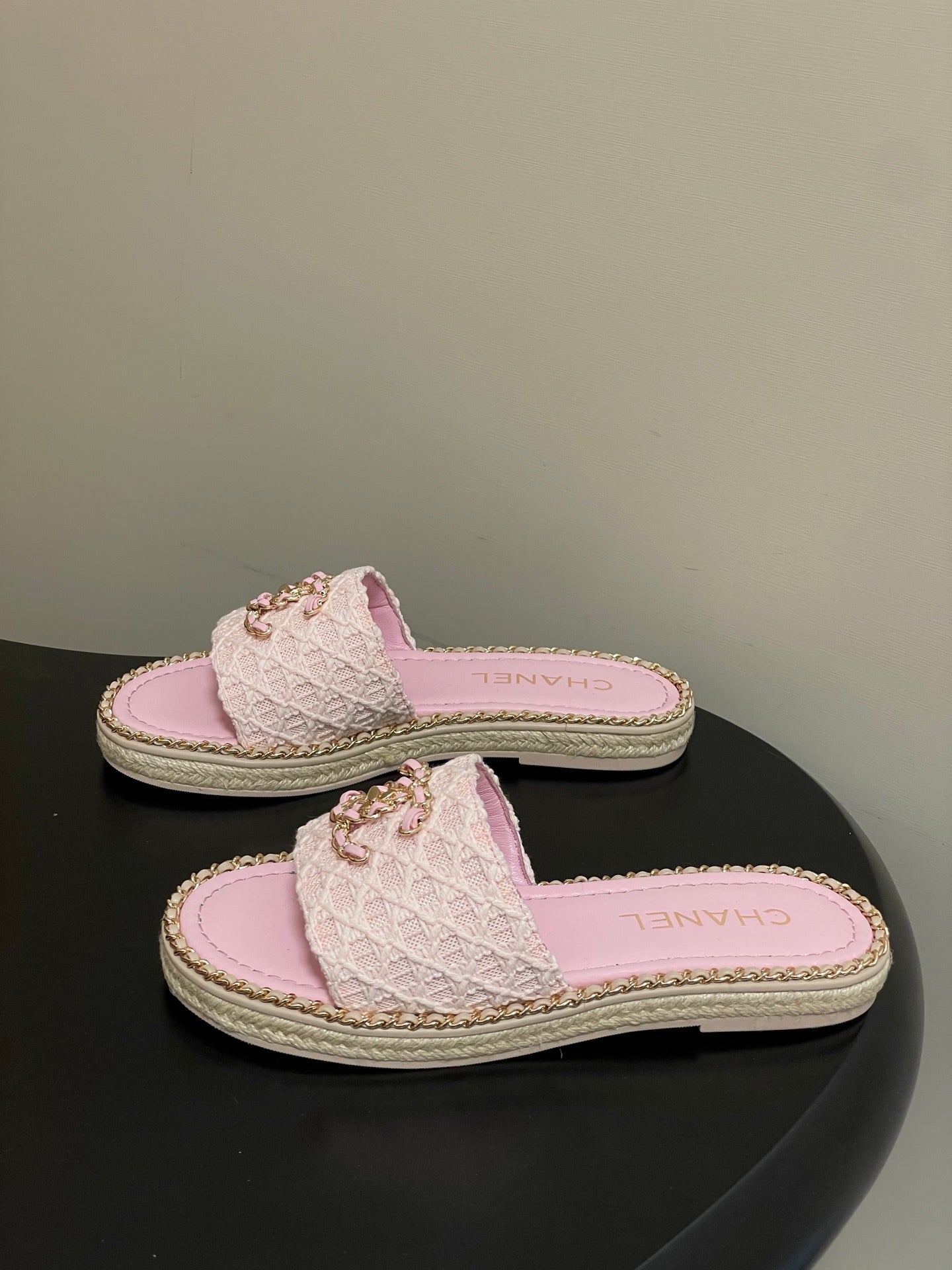 CC 26s Flat Slippers Pink Gold Fabric Sheepskin 649485