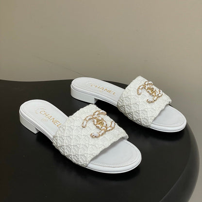 CC 26s Flat Slippers White Fabric Sheepskin 649491