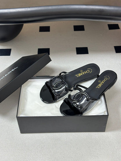 Chanel 2026 Flat Sandals Plastic Sheepskin 834675