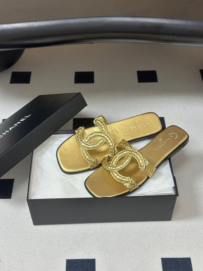 Chanel 2026 Ballet Flats Cowhide 834686