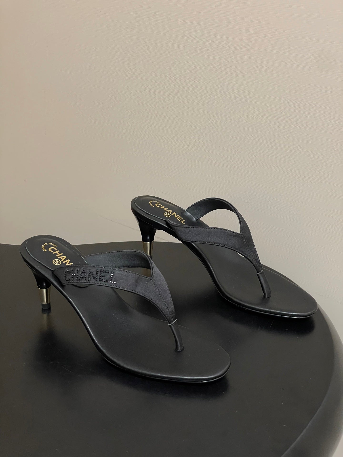 Chanel 2026 High-Heeled Flip-Flops Leather Sheepskin 834697