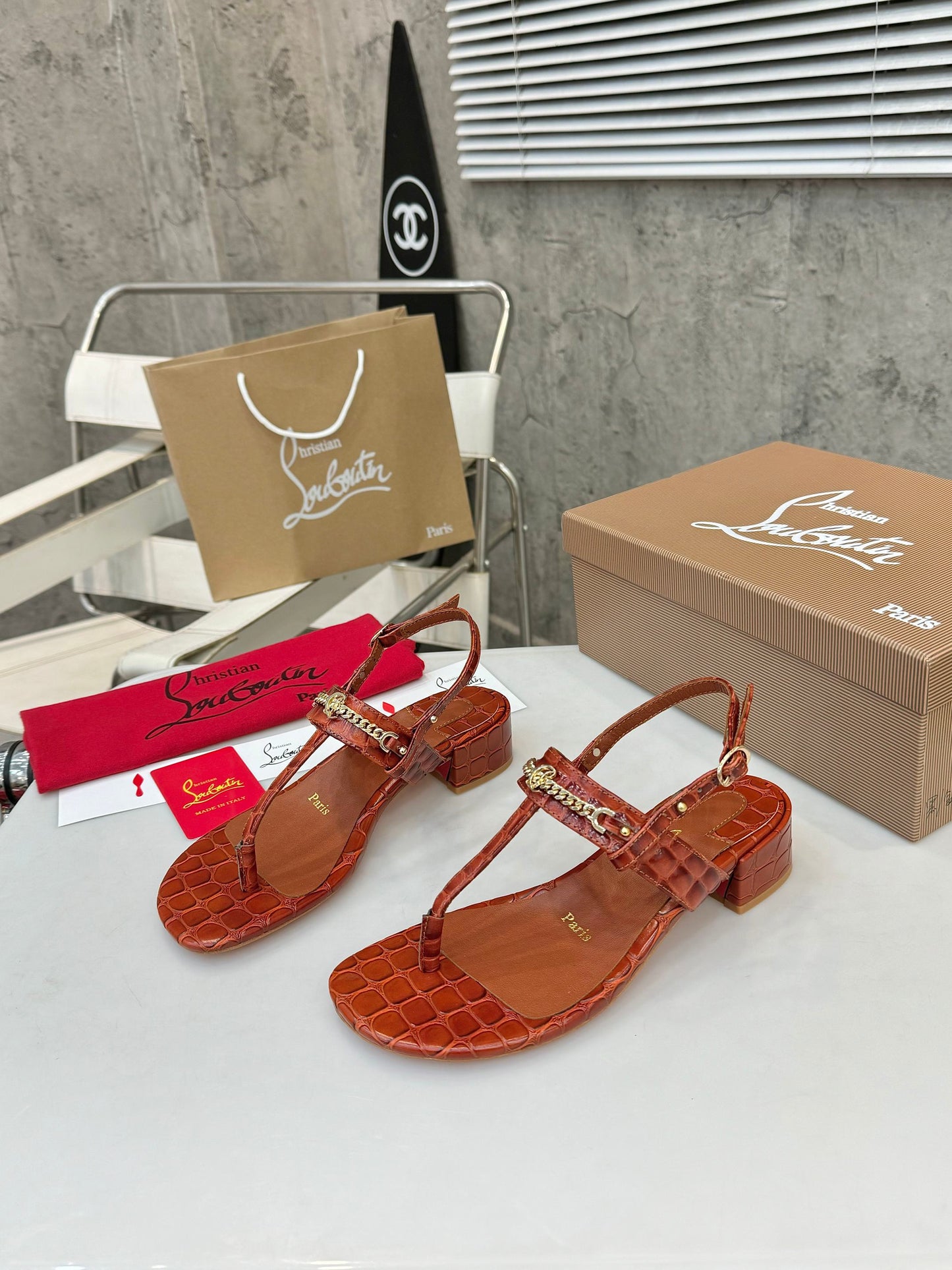 Christian Louboutin 2026 MJ Thong Sandals 25mm Croc-Effect Leather 780393