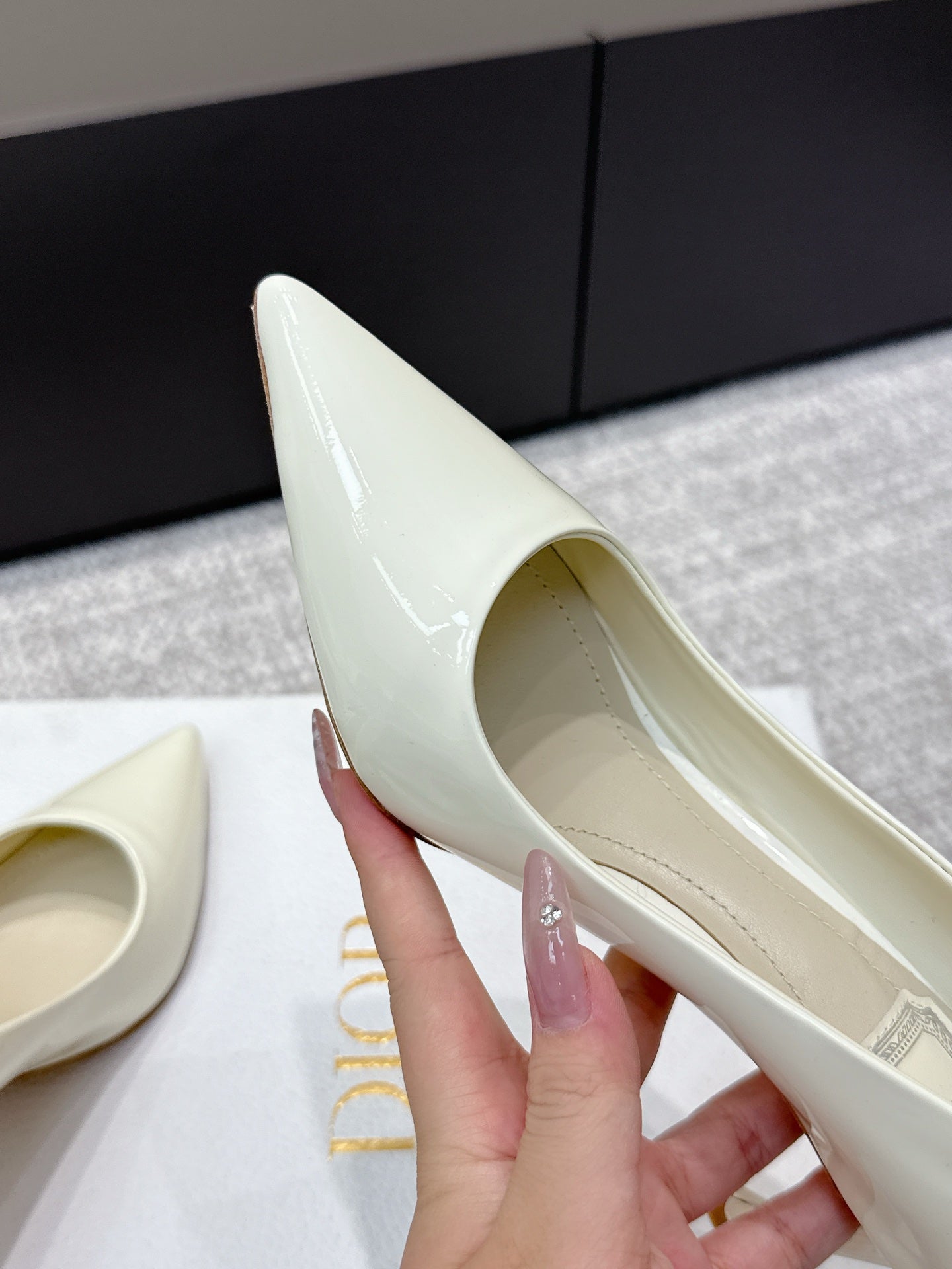 CD 26s High Heels Pump 85 White Patent Leather 661476