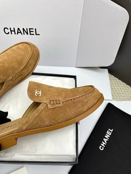 CC 26s Double C Mule Suede