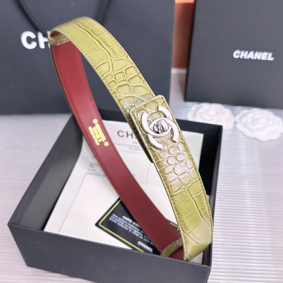 CC Fall Winter 2026 3cm Belt Khaki Gold Crocodile-Embossed Leather