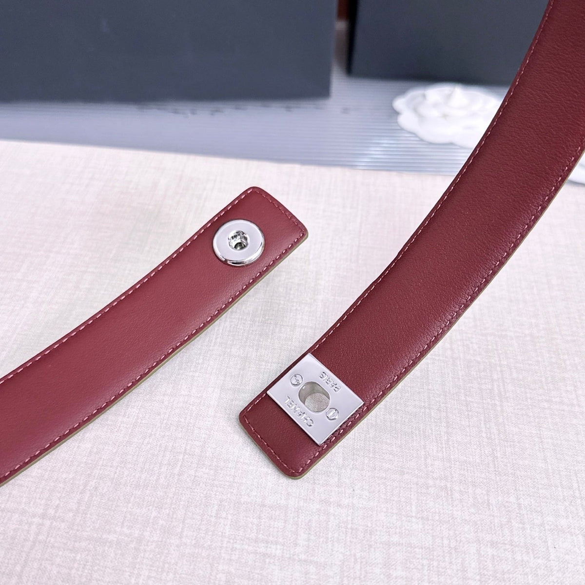 CC Fall Winter 2026 3cm Belt Khaki Gold Crocodile-Embossed Leather