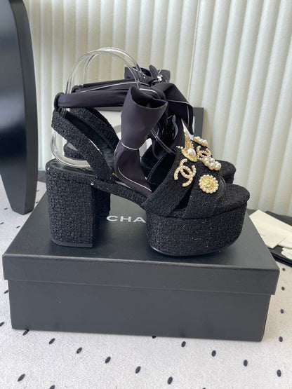 CC 26s Platform Sandals 75 Black Tweed Mixed Gold Charm 650088