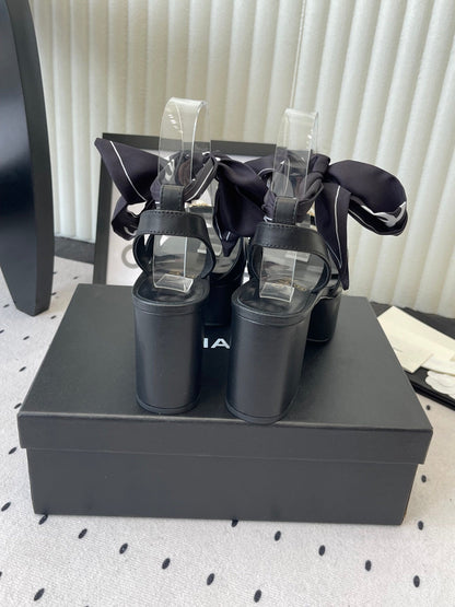 CC 26s Platform Sandals 75 Black Sheepskin Mixed Gold Charm 650091