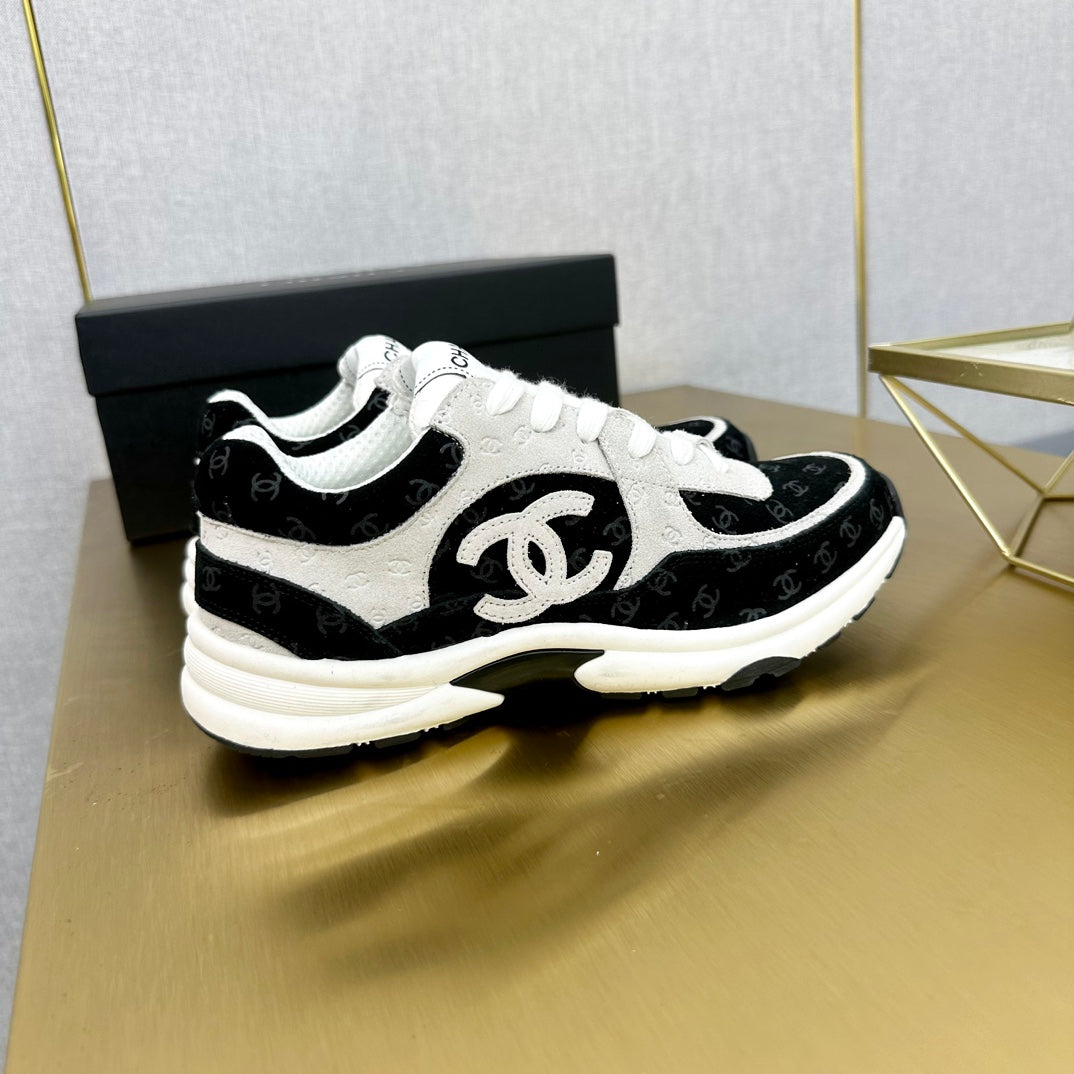 CC 2026 Casual Sneakers Black White Monogram Suede 668047
