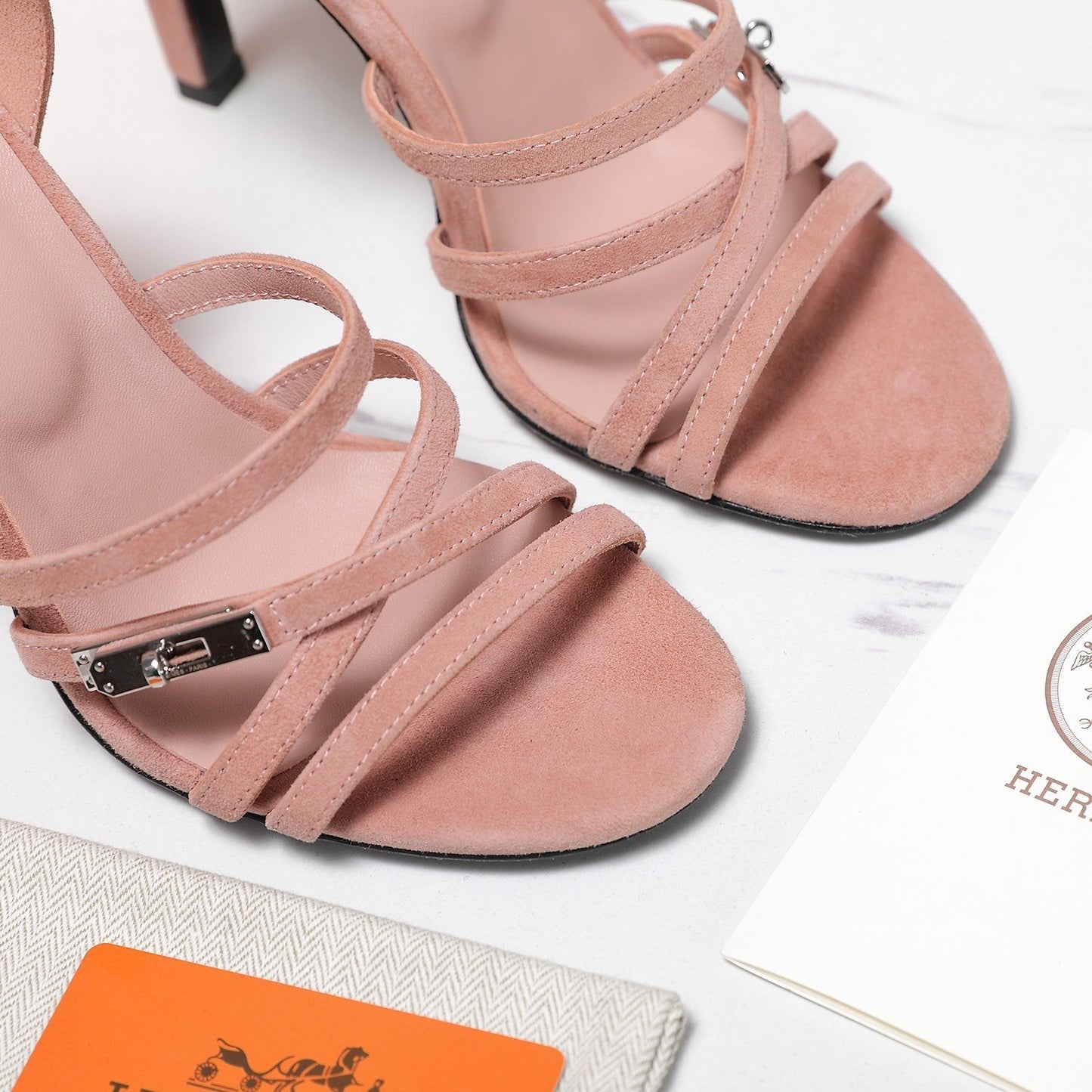 HM 26ss Sandals 85 Light Pink Suede 601237
