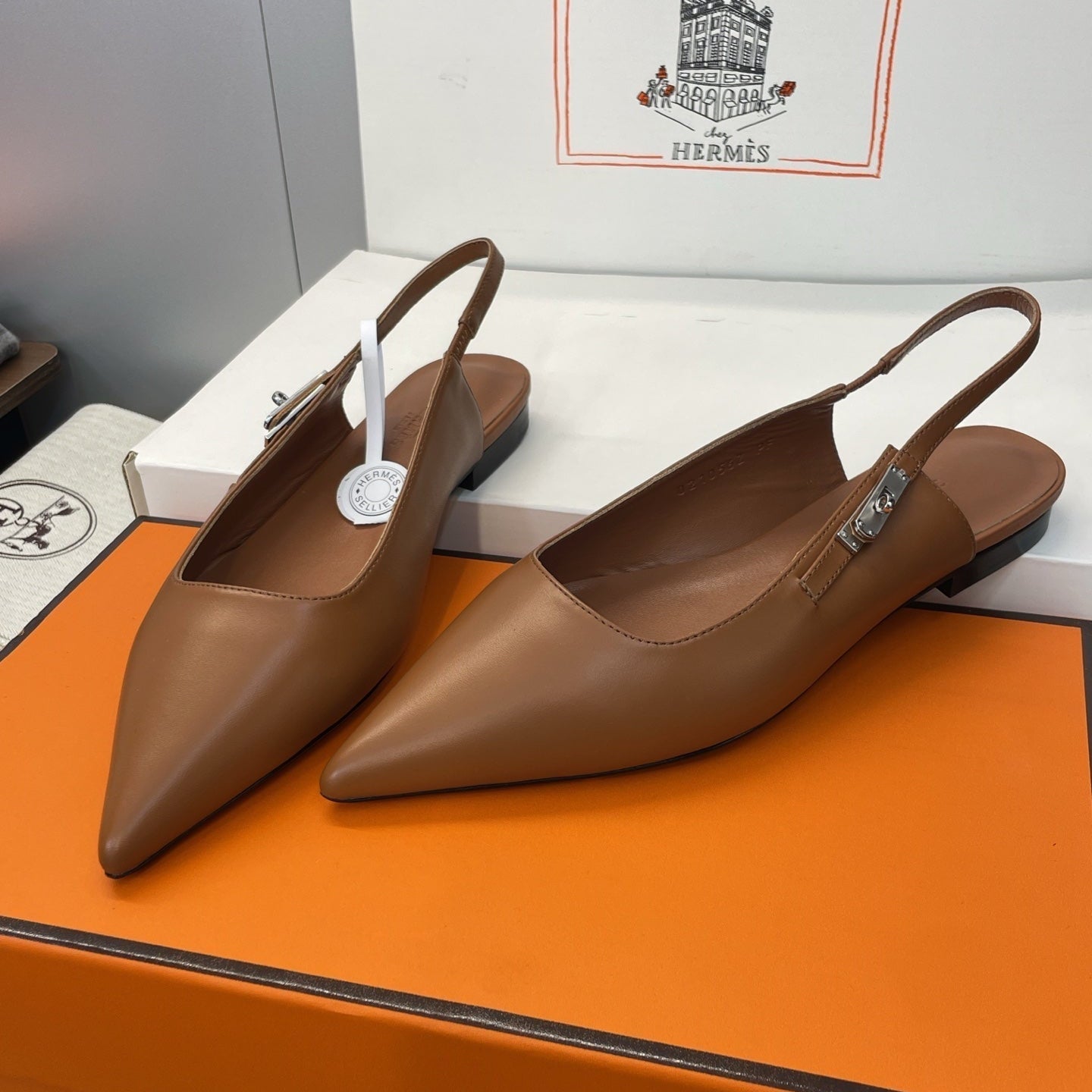 HM 26ss Slingback Flat Brown Calfskin 607275