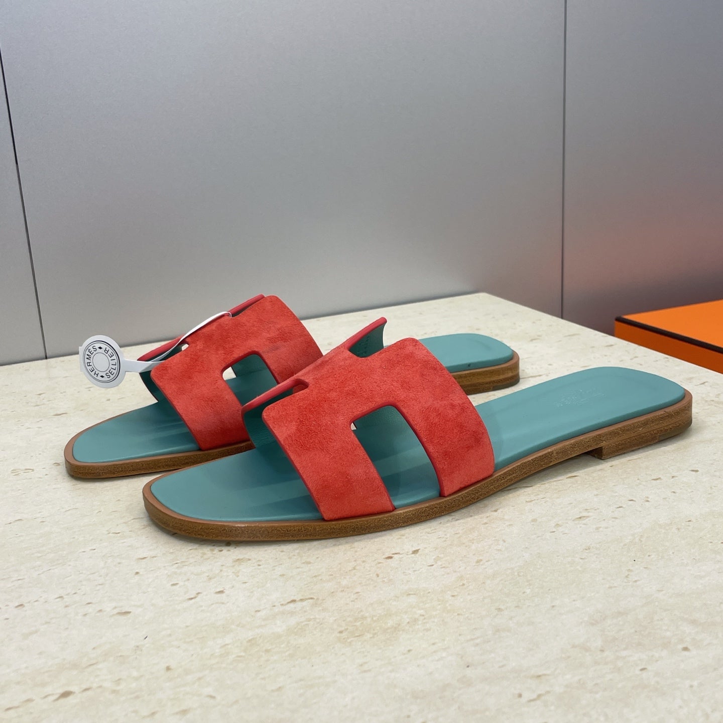 HM 26ss  Oran Sandals Turquoise Red Suede Cowhide 607206