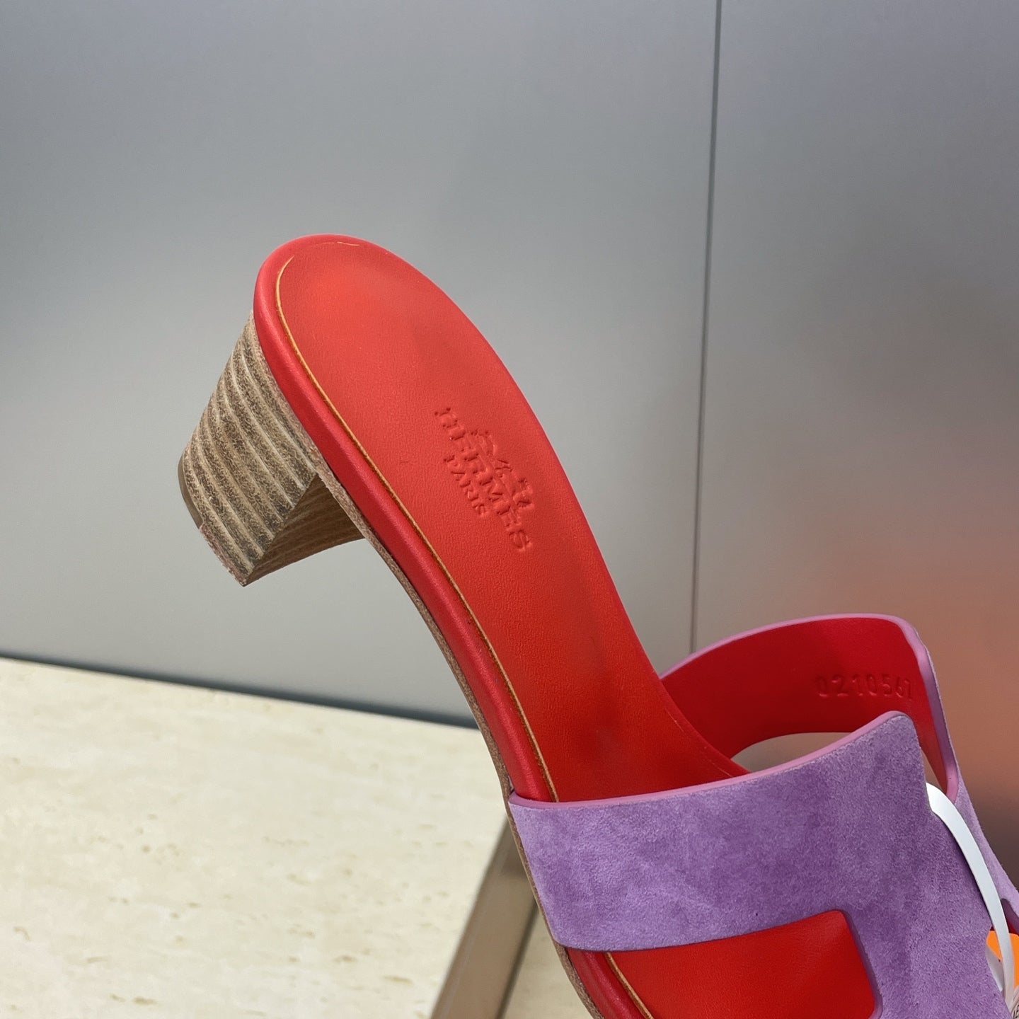 HM 26ss  Oran Sandals 45 Red Purple Suede Cowhide 607214