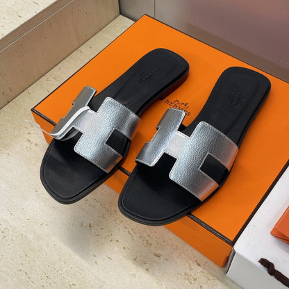 HM 26ss Oran Sandals Black Sliver Calfskin 607222