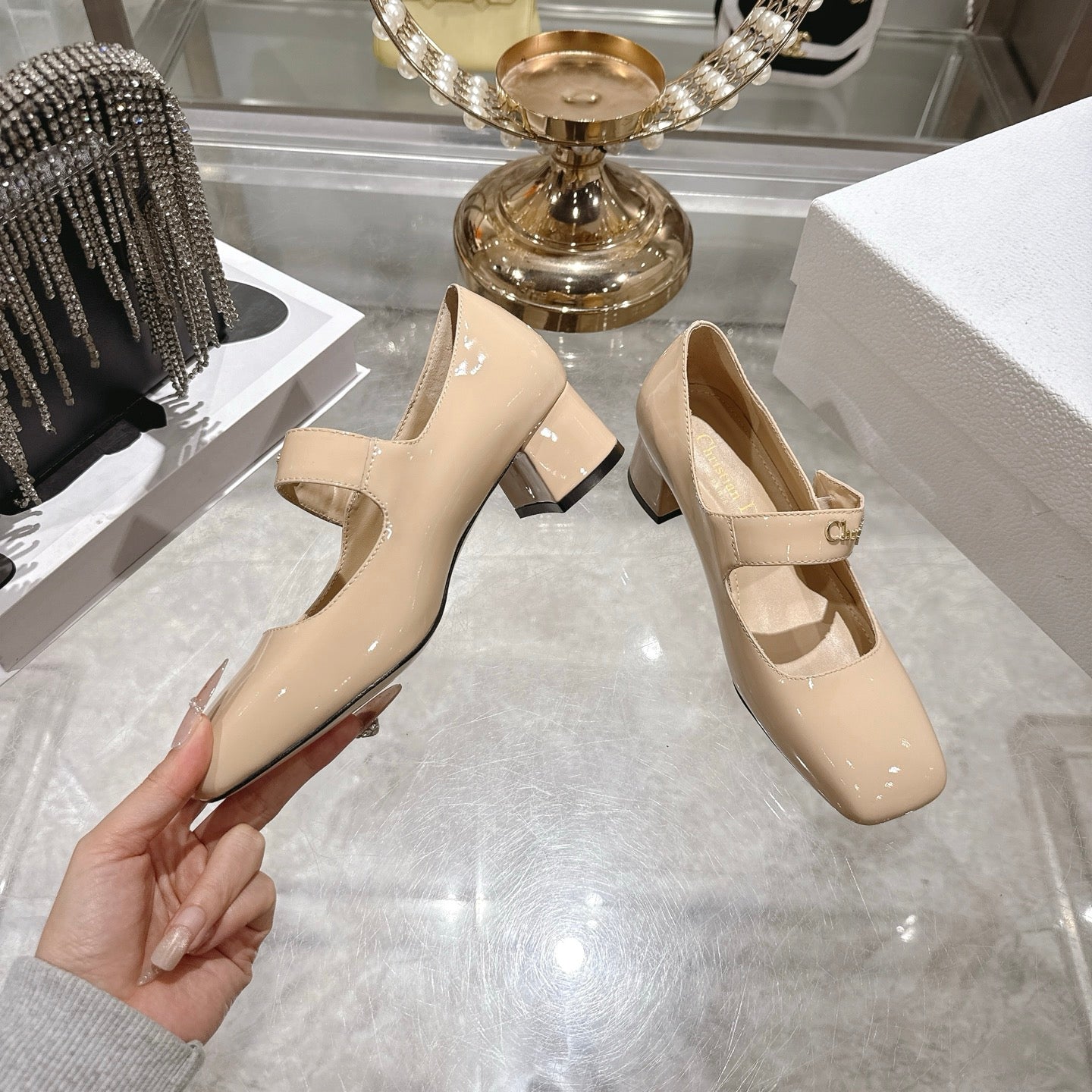 CD 26 Lolita High Heels 40 Beige Patent Leather 592207