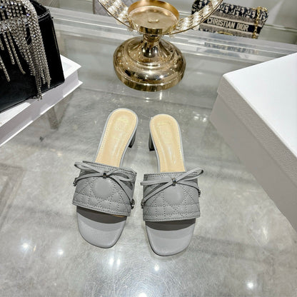 CD 26s Slippers Gray Beige Sheepskin 679865