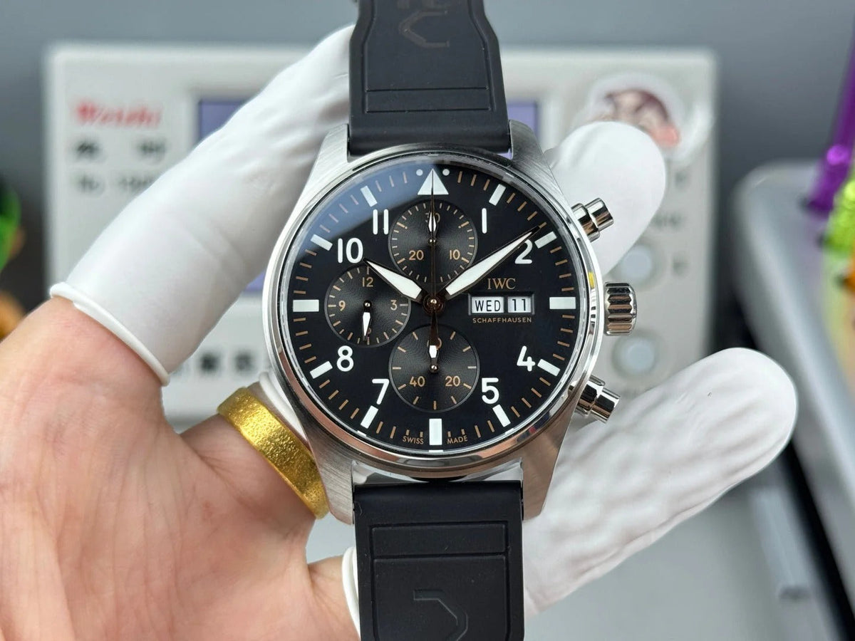 IWC Pilot's Chronograph 41mm Black Dial Black Rubber Strap