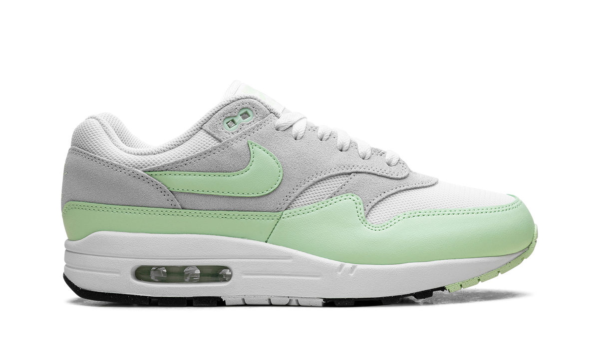 Air Max 1 Essential "Vapor Green" FZ5808 107